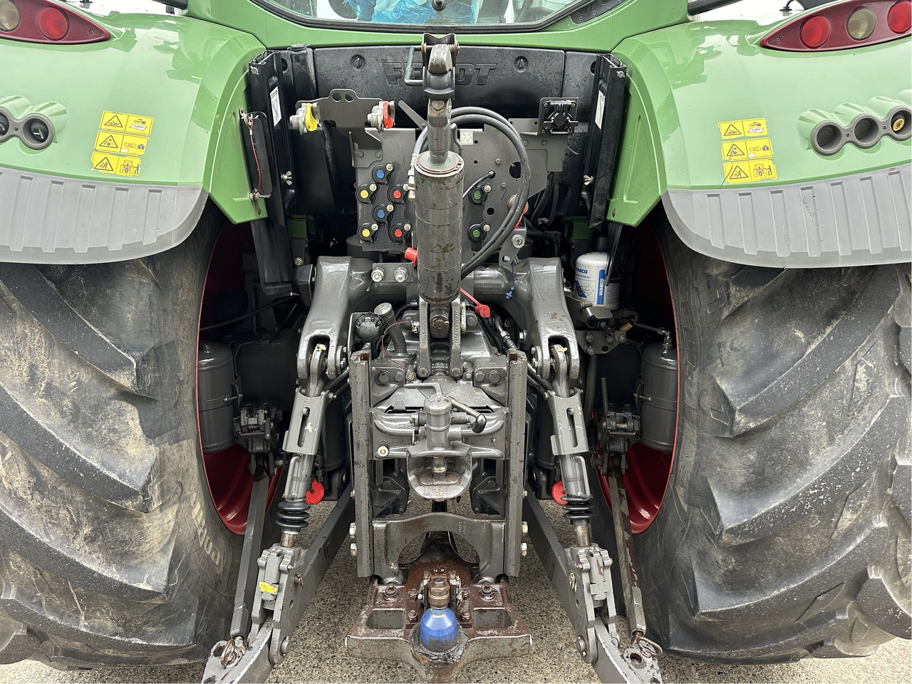 Fendt 724 Vario S4 Profi Plus - Traktorius: foto 5 Fendt 724 Vario S4 Profi Plus - Traktorius: foto 5