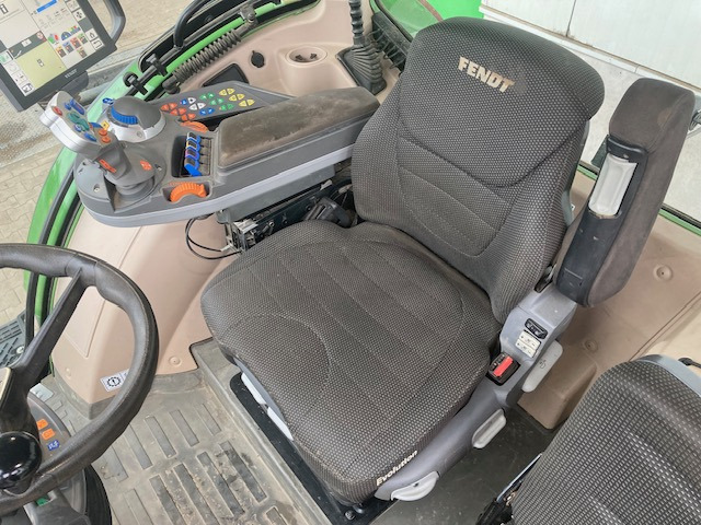 Fendt 724 Vario S4 Profi - Traktorius: foto 5 Fendt 724 Vario S4 Profi - Traktorius: foto 5