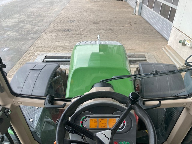 Fendt 724 Vario S4 Profi - Traktorius: foto 3 Fendt 724 Vario S4 Profi - Traktorius: foto 3