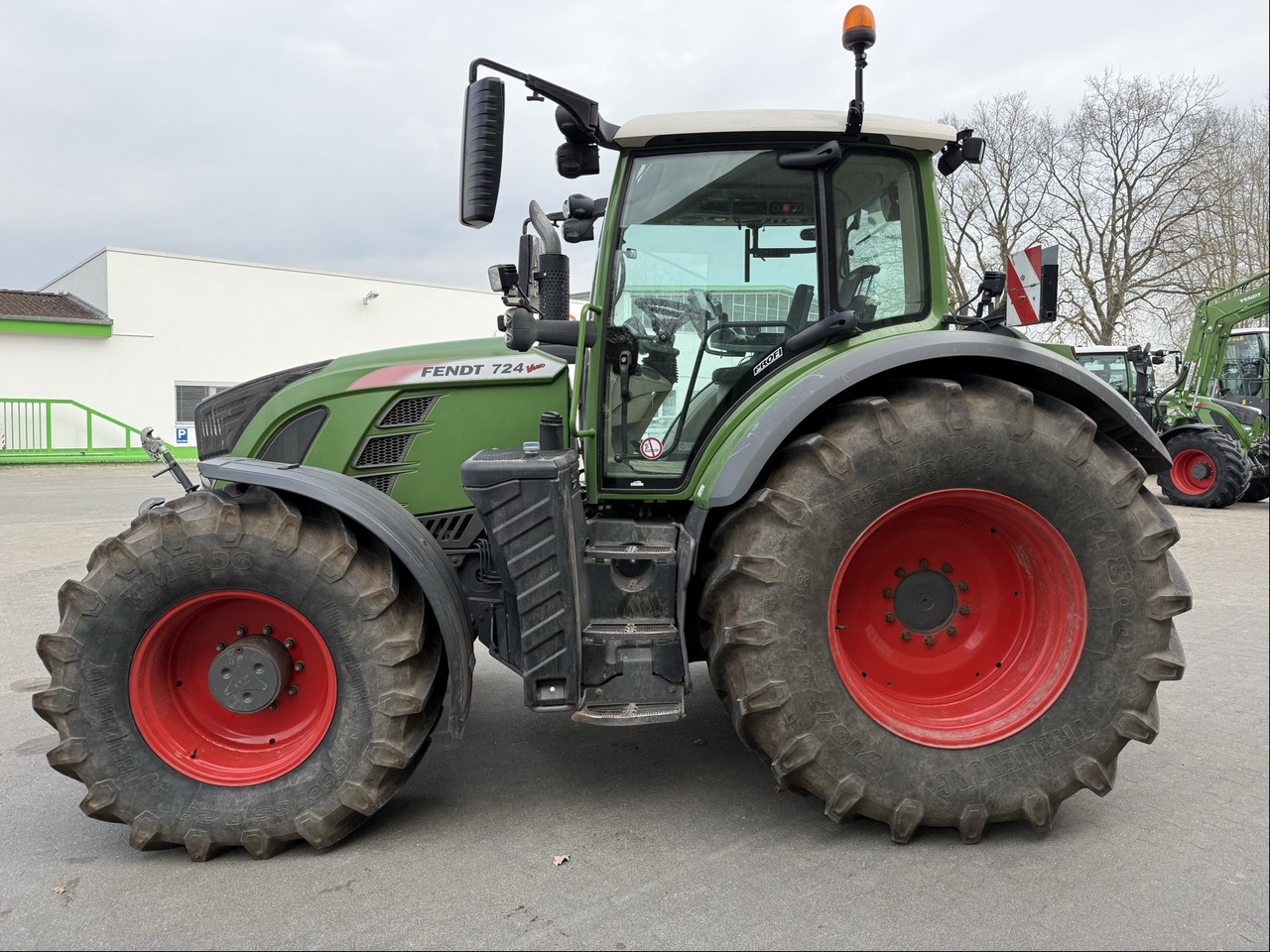 Fendt 724 Vario S4 - Traktorius: foto 2 Fendt 724 Vario S4 - Traktorius: foto 2