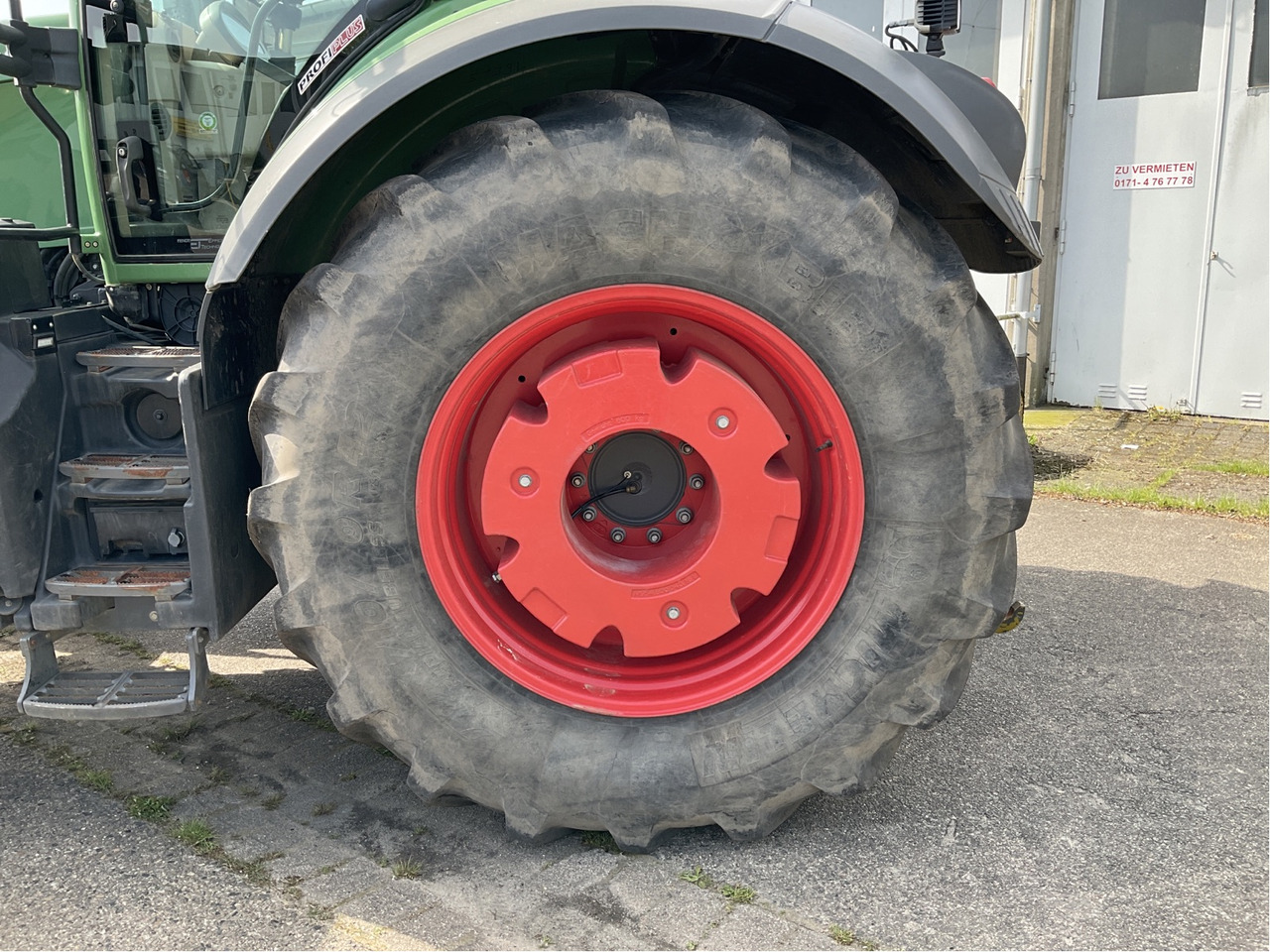 Fendt 828 Vario ProfiPlus - Traktorius: foto 4 Fendt 828 Vario ProfiPlus - Traktorius: foto 4