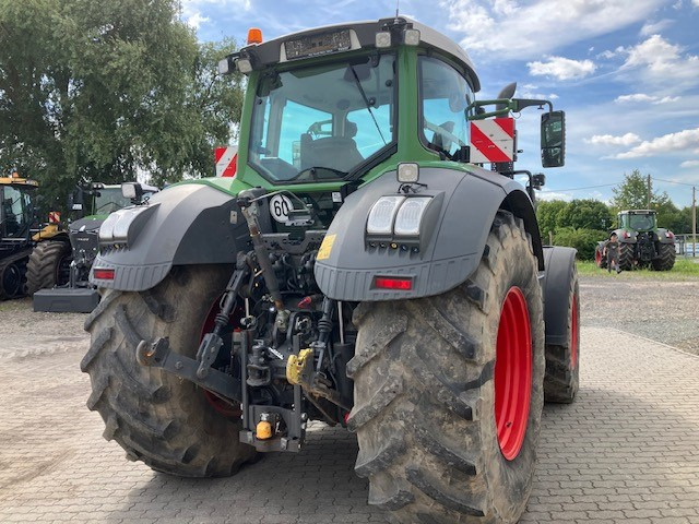 Traktorius Fendt 828 Vario S4 ProfiPlus: foto 7