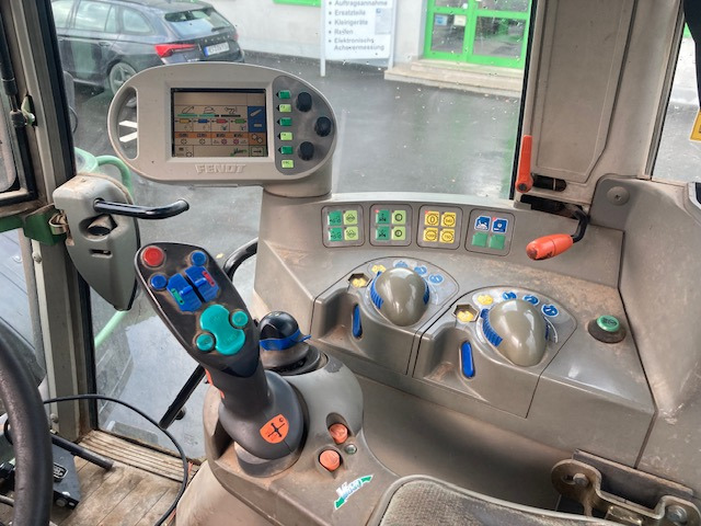 Fendt Favorit 714 Vario - Traktorius: foto 3 Fendt Favorit 714 Vario - Traktorius: foto 3