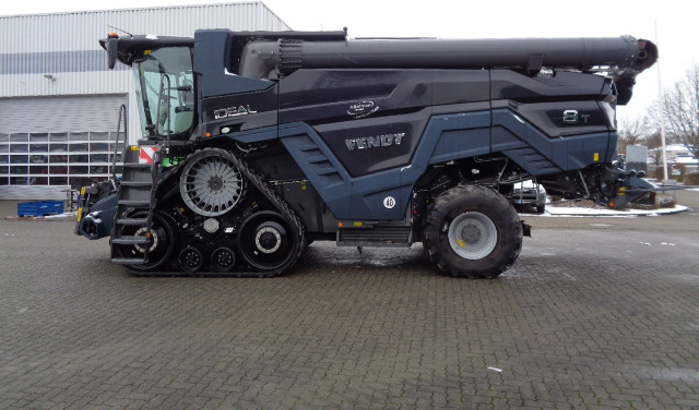 Fendt IDEAL 8T - Derliaus nuėmimo kombainas: foto 1 Fendt IDEAL 8T - Derliaus nuėmimo kombainas: foto 1