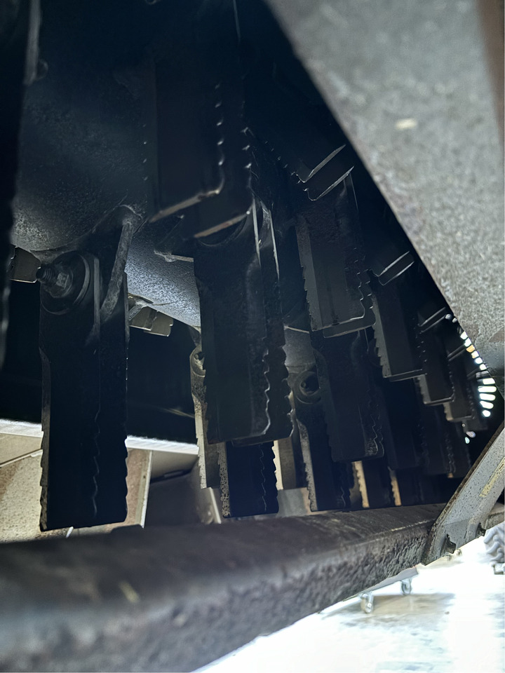 Fendt Ideal 9T - Derliaus nuėmimo kombainas: foto 5 Fendt Ideal 9T - Derliaus nuėmimo kombainas: foto 5