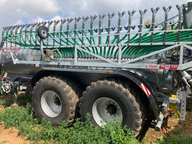 Fliegl Vakuumfasswagen VFW 14000 Maxx - Tręšimo technika: foto 1 Fliegl Vakuumfasswagen VFW 14000 Maxx - Tręšimo technika: foto 1