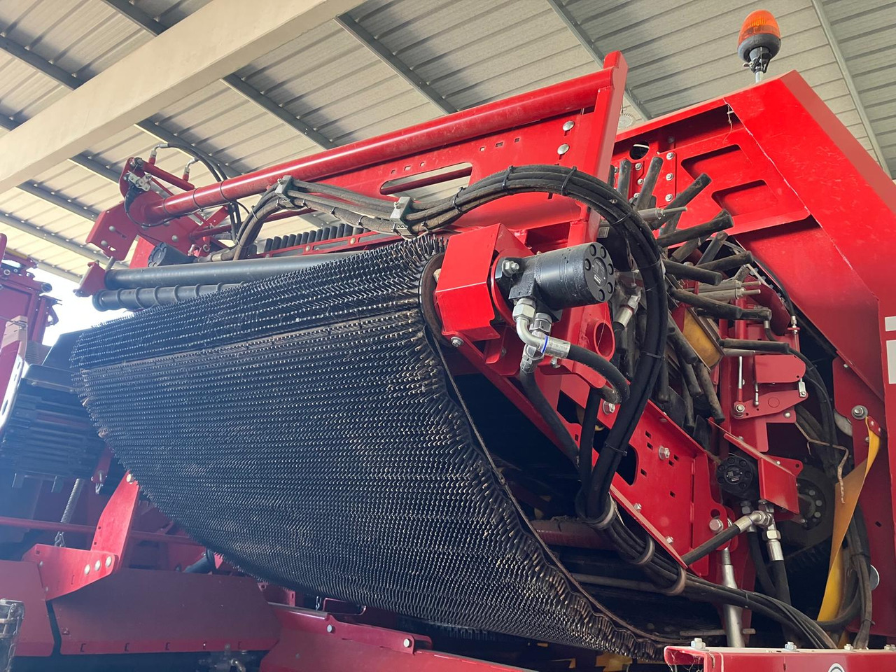 Grimme Kartoffelroder SE 260 - Kombainas: foto 3 Grimme Kartoffelroder SE 260 - Kombainas: foto 3