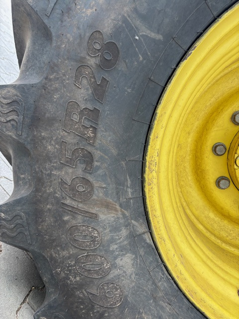 John Deere 6210 R - Traktorius: foto 4 John Deere 6210 R - Traktorius: foto 4