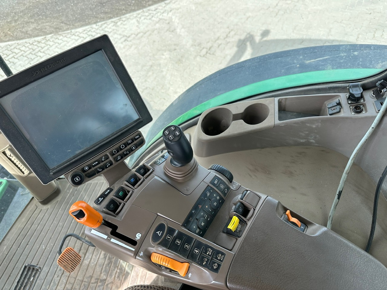 John Deere 7230R - Traktorius: foto 2 John Deere 7230R - Traktorius: foto 2
