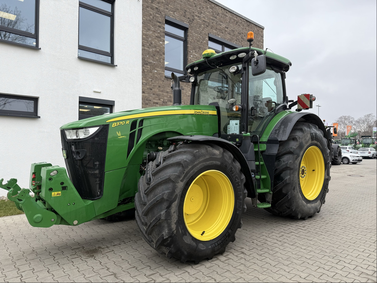 John Deere 8370 R - Traktorius: foto 1 John Deere 8370 R - Traktorius: foto 1