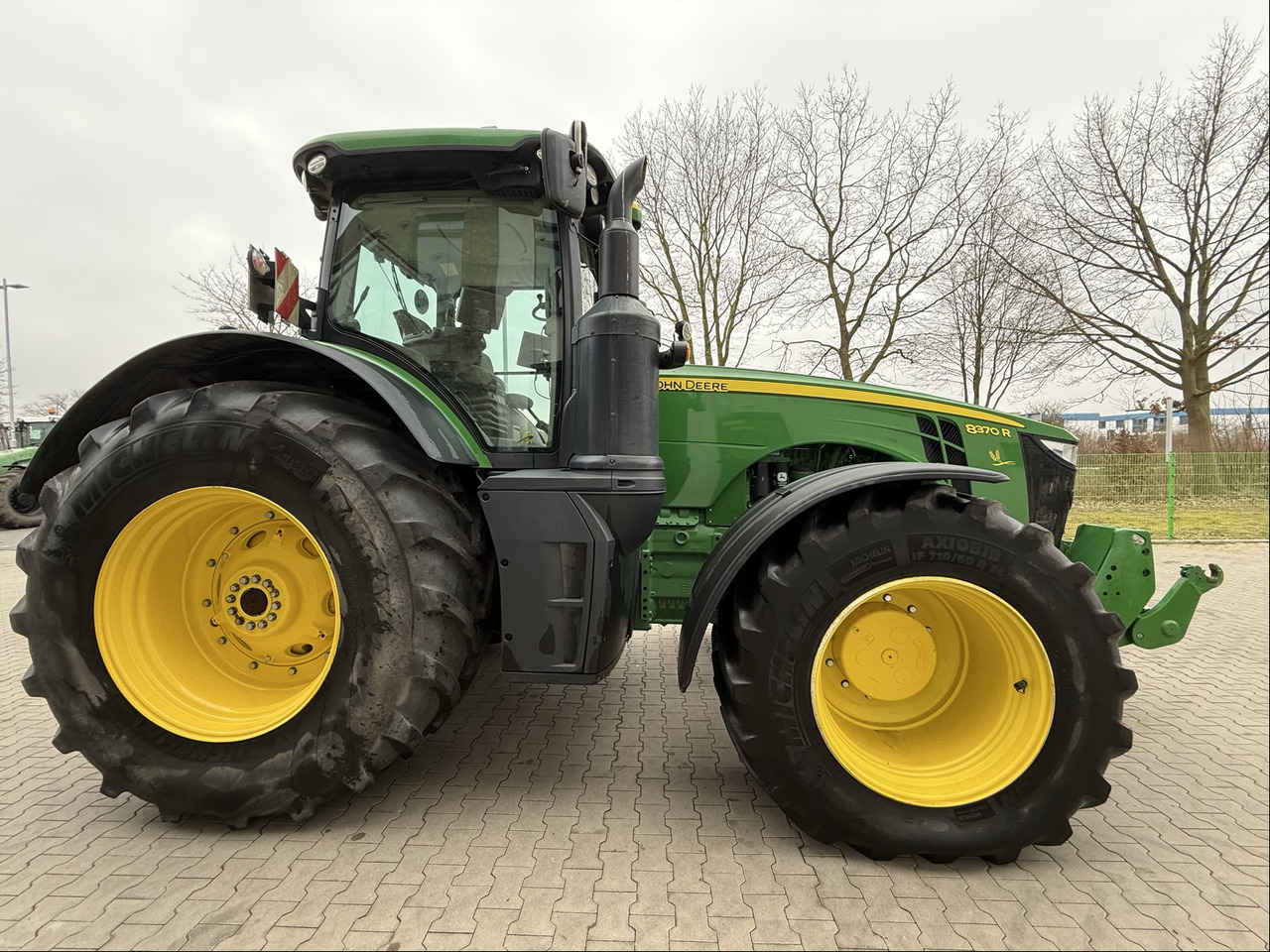 John Deere 8370 R - Traktorius: foto 5 John Deere 8370 R - Traktorius: foto 5