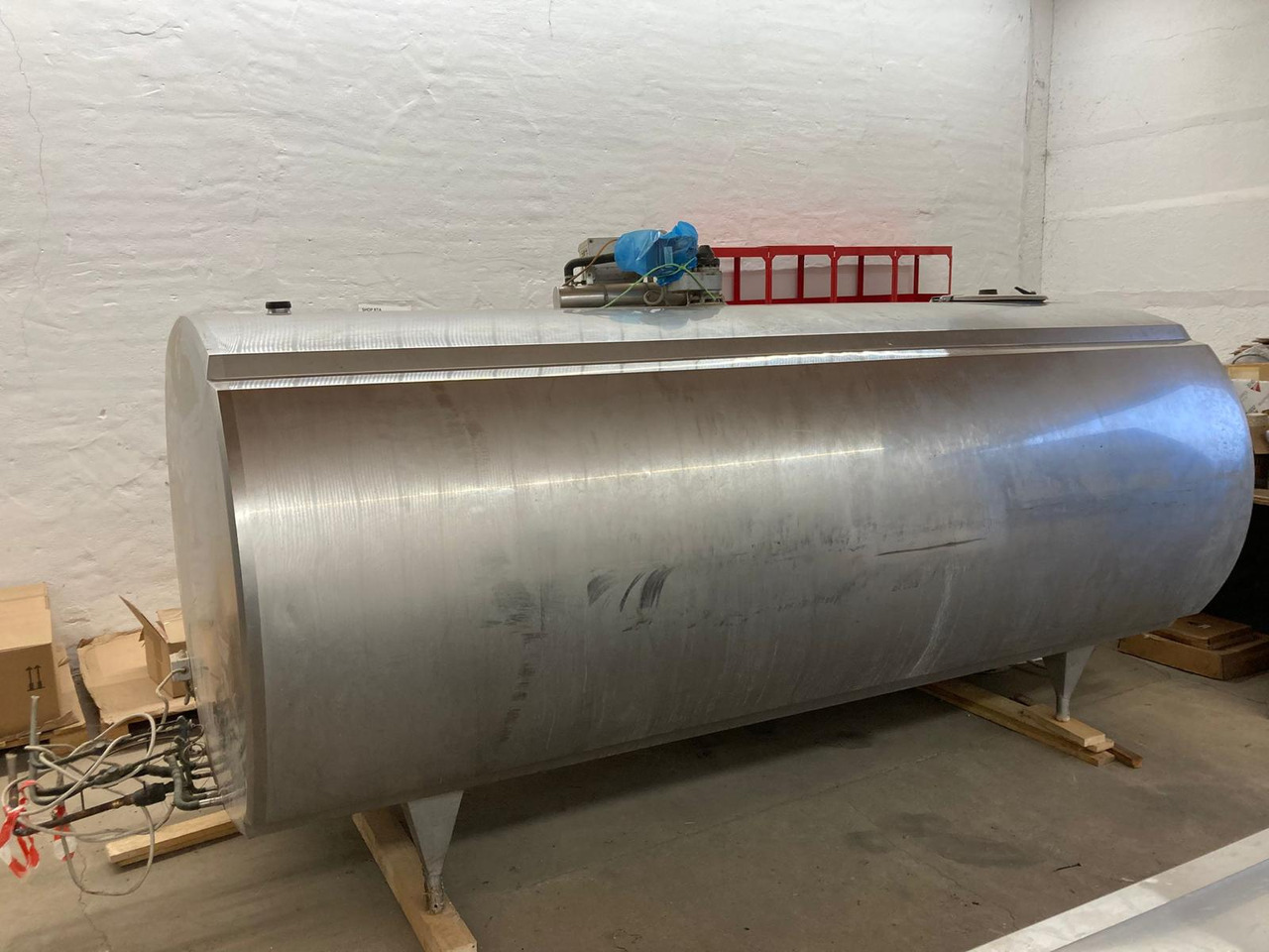 Kühltank 3000 L - Gyvulininkystės įranga: foto 1 Kühltank 3000 L - Gyvulininkystės įranga: foto 1