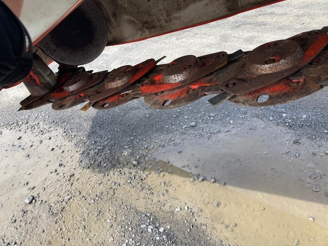 Kuhn GMD 902 Scheibenmähwerk - Šienapjovė: foto 3 Kuhn GMD 902 Scheibenmähwerk - Šienapjovė: foto 3