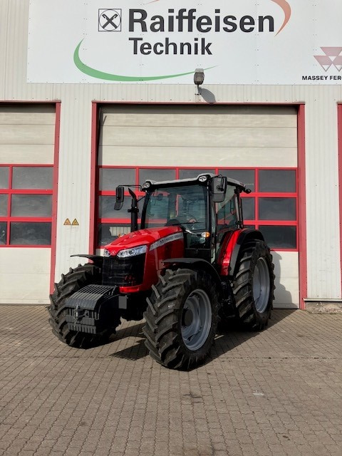 Massey Ferguson 5712 M 4WD Cab Essential - Traktorius: foto 1 Massey Ferguson 5712 M 4WD Cab Essential - Traktorius: foto 1