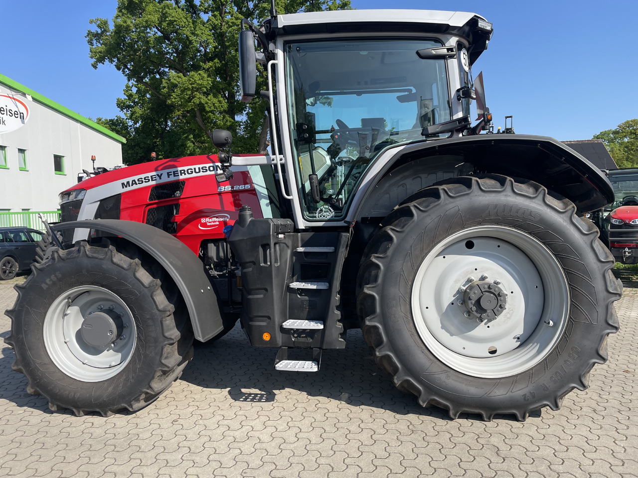 Massey Ferguson 8S.265 Dyna-VT EXCLUSIVE - Traktorius: foto 1 Massey Ferguson 8S.265 Dyna-VT EXCLUSIVE - Traktorius: foto 1