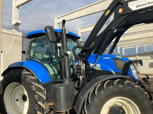 New Holland T7.200 Autocommand lizingą New Holland T7.200 Autocommand: foto 13 New Holland T7.200 Autocommand lizingą New Holland T7.200 Autocommand: foto 13