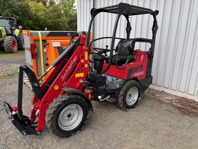 Schäffer Hoflader 2028-2 - Ratinis krautuvas: foto 1 Schäffer Hoflader 2028-2 - Ratinis krautuvas: foto 1