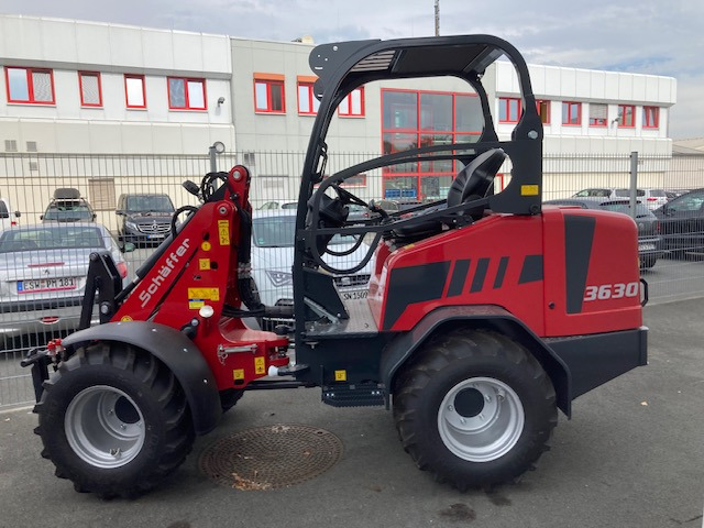 Schäffer Hoflader Typ 3630 - Ratinis krautuvas: foto 1 Schäffer Hoflader Typ 3630 - Ratinis krautuvas: foto 1
