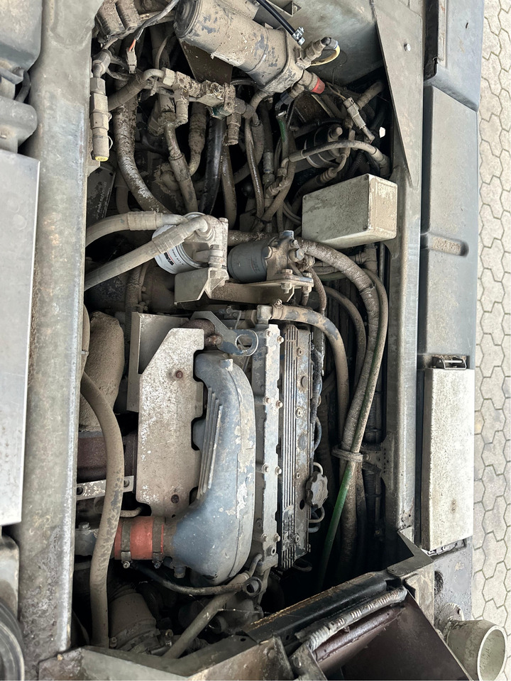 Schmidt Kehrmaschine Compact 200 - Šienapjovė: foto 1 Schmidt Kehrmaschine Compact 200 - Šienapjovė: foto 1