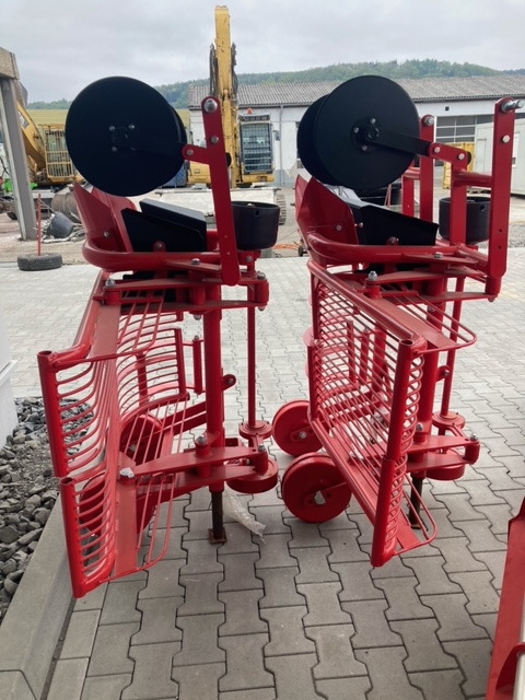 Tehnos IK 1D Kartoffelroder - Kombainas: foto 2 Tehnos IK 1D Kartoffelroder - Kombainas: foto 2