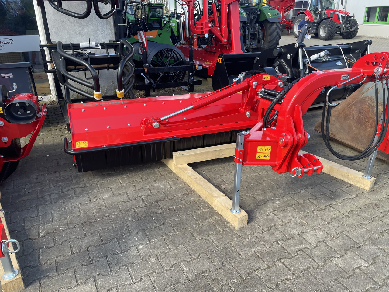 Tehnos Mulcher MB 220R Profi LW - Žolės smulkintuvas: foto 1 Tehnos Mulcher MB 220R Profi LW - Žolės smulkintuvas: foto 1