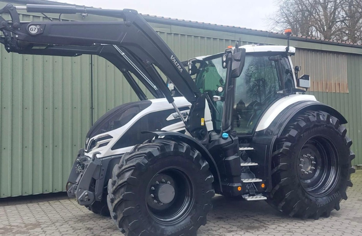 Valtra Q 305 Vollausstattung - Traktorius: foto 1 Valtra Q 305 Vollausstattung - Traktorius: foto 1