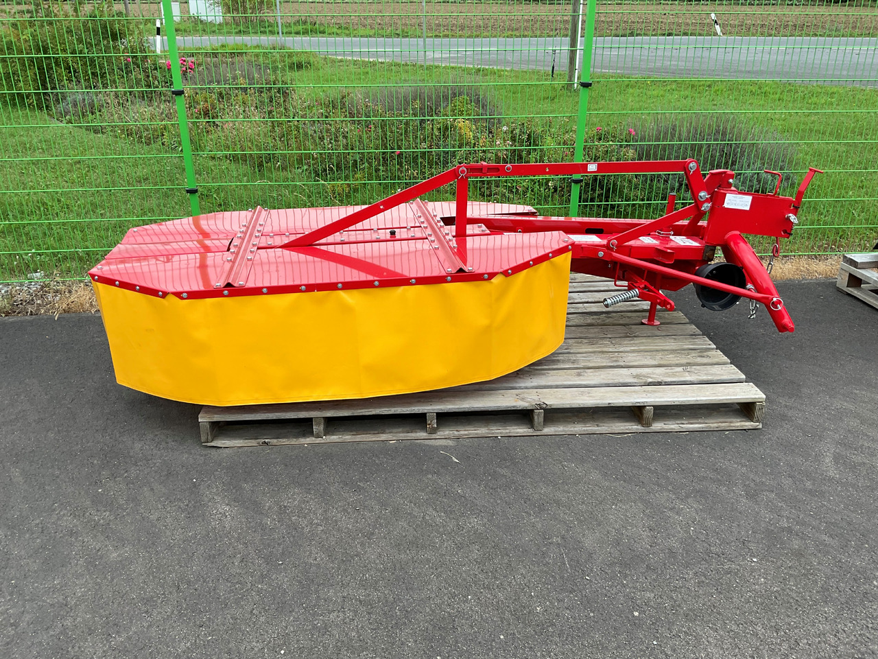 Wirax Z 069 - Šienapjovė: foto 1 Wirax Z 069 - Šienapjovė: foto 1