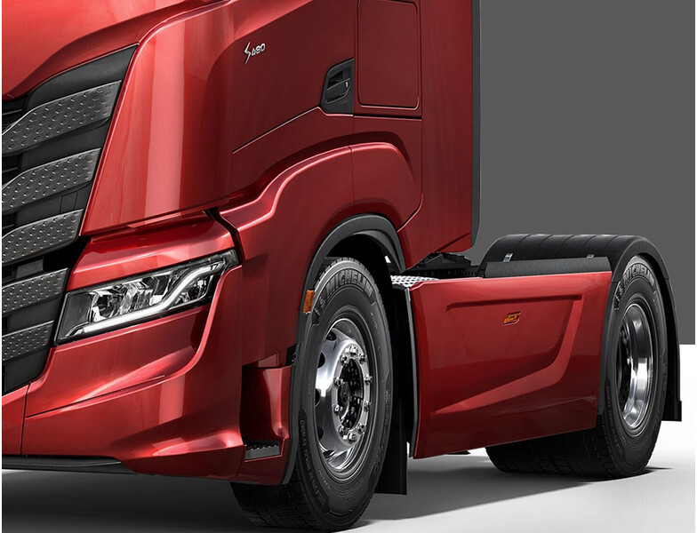 Iveco S WAY EURO 6 - ADBlue steps / scalini ADBlue - Aerodinamika/ Spoileris - Sunkvežimis: foto 3 Iveco S WAY EURO 6 - ADBlue steps / scalini ADBlue - Aerodinamika/ Spoileris - Sunkvežimis: foto 3