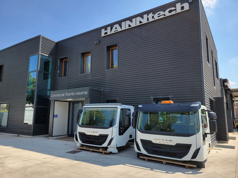 Kabina ir interjeras - Sunkvežimis Iveco X-Way T-Way Trakker: foto 10