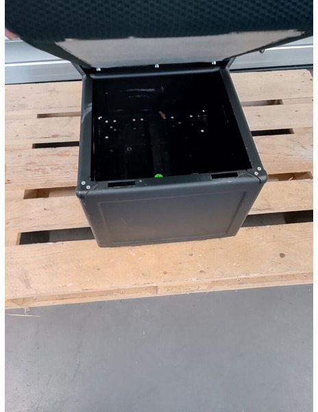 MAN TGX TGS - Sėdynė - Sunkvežimis: foto 5 MAN TGX TGS - Sėdynė - Sunkvežimis: foto 5