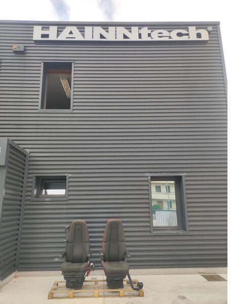 Volvo FH4 - FH13 FH16 - Sėdynė - Sunkvežimis: foto 1 Volvo FH4 - FH13 FH16 - Sėdynė - Sunkvežimis: foto 1