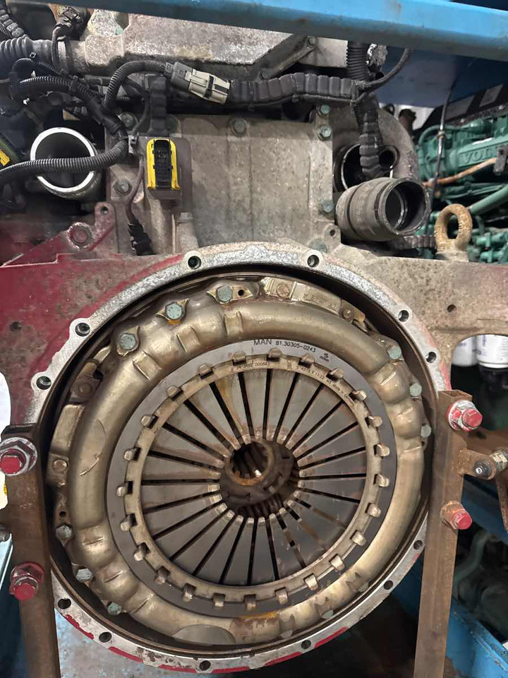 MAN ENGINE D3876 LF01 560 HP - Variklis - Sunkvežimis: foto 2 MAN ENGINE D3876 LF01 560 HP - Variklis - Sunkvežimis: foto 2