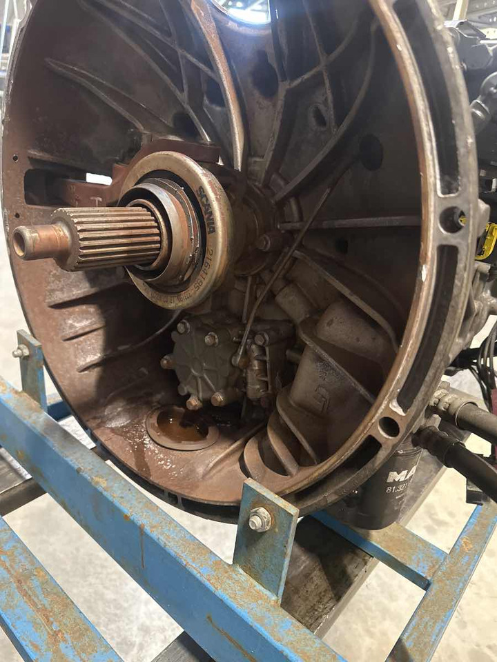 MAN GEARBOX 12+2 GZ2700 DD // 81.32004-6484 - Pavarų dėžė - Sunkvežimis: foto 2 MAN GEARBOX 12+2 GZ2700 DD // 81.32004-6484 - Pavarų dėžė - Sunkvežimis: foto 2