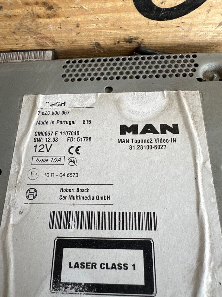 MAN RADIO 81.28100-6027 - Kabina ir interjeras - Sunkvežimis: foto 2 MAN RADIO 81.28100-6027 - Kabina ir interjeras - Sunkvežimis: foto 2