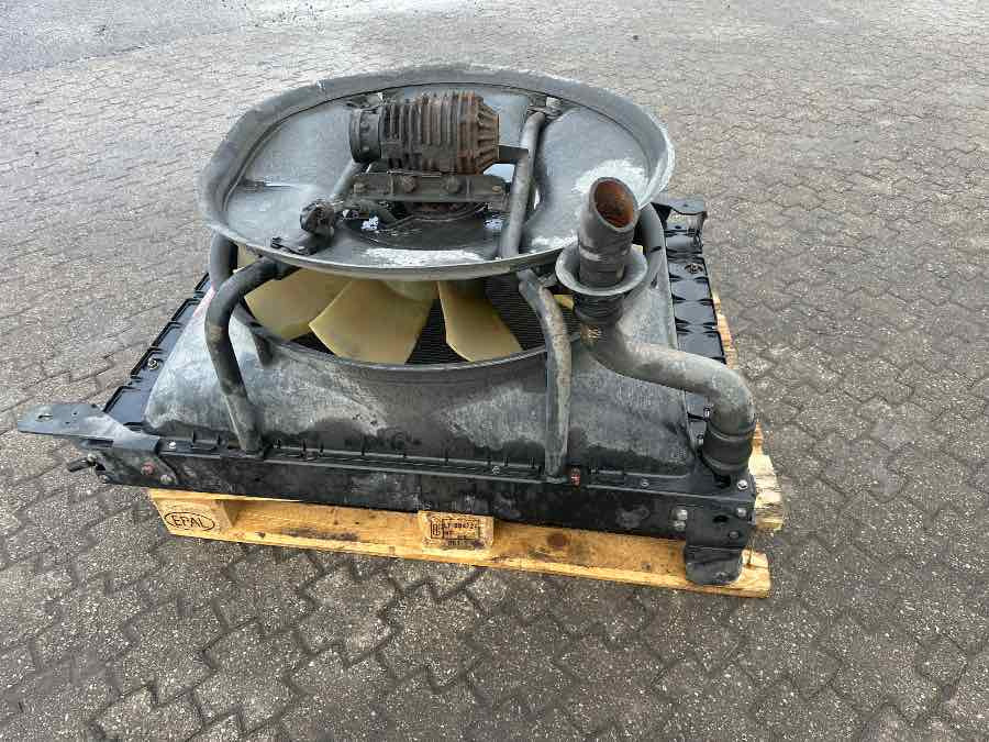 MERCEDES COMPLETE COOLER A6295000300 - Aušinimo sistema - Autobusas: foto 2 MERCEDES COMPLETE COOLER A6295000300 - Aušinimo sistema - Autobusas: foto 2