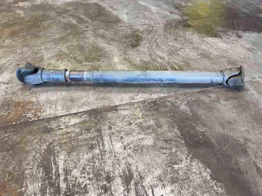MERCEDES PROPSHAFT 4x4 A6504102002 - Kardanas - Sunkvežimis: foto 1 MERCEDES PROPSHAFT 4x4 A6504102002 - Kardanas - Sunkvežimis: foto 1
