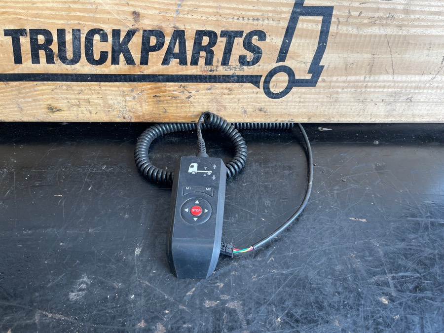 MERCEDES REMOTE MODULE A0028208297 - Kabina ir interjeras - Sunkvežimis: foto 1 MERCEDES REMOTE MODULE A0028208297 - Kabina ir interjeras - Sunkvežimis: foto 1
