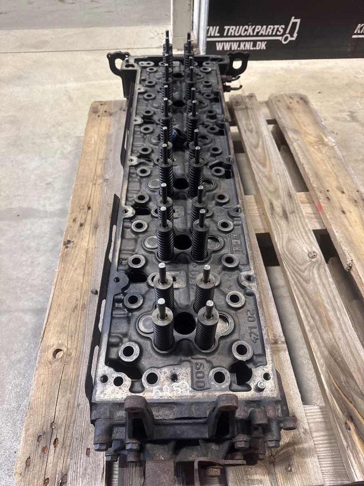 MERCEDES SETRA CYLINDERHEAD A4710102720 - Cilindrų galvutė - Autobusas: foto 1 MERCEDES SETRA CYLINDERHEAD A4710102720 - Cilindrų galvutė - Autobusas: foto 1