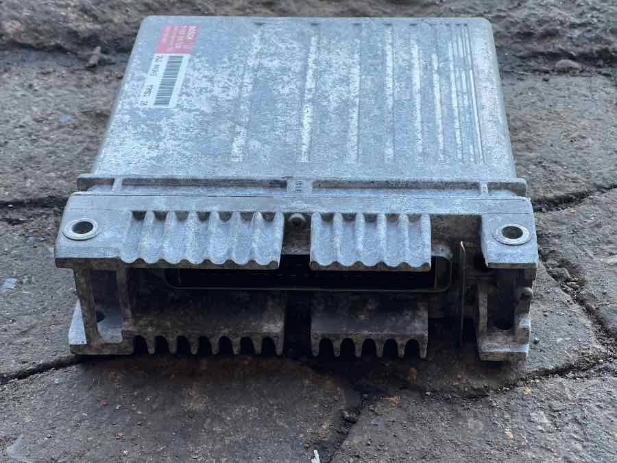RENAULT ECU 5010201469 - Elektros sistema - Sunkvežimis: foto 1 RENAULT ECU 5010201469 - Elektros sistema - Sunkvežimis: foto 1