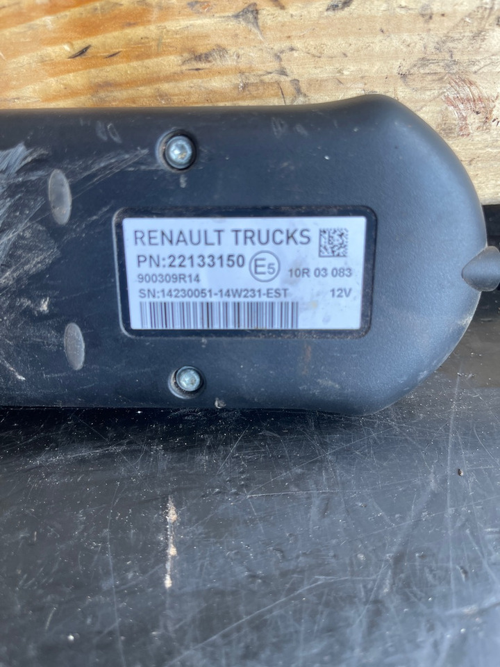 RENAULT REMOTE PANEL 7422133150 - Kabina ir interjeras - Sunkvežimis: foto 2 RENAULT REMOTE PANEL 7422133150 - Kabina ir interjeras - Sunkvežimis: foto 2