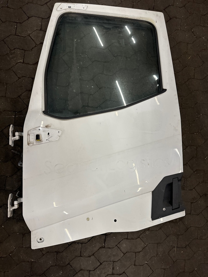 RENAULT T-SERIE LEFT DOOR 7482702620 - Durys ir dalys - Sunkvežimis: foto 1 RENAULT T-SERIE LEFT DOOR 7482702620 - Durys ir dalys - Sunkvežimis: foto 1