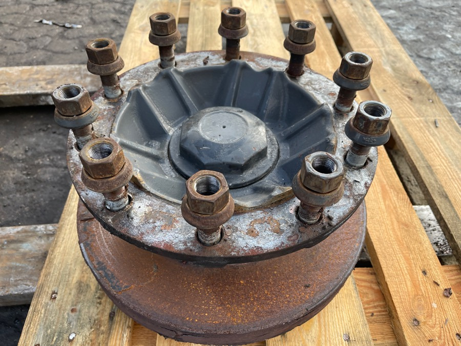 VOLVO FRONT HUB 21983590 - Stebulė - Sunkvežimis: foto 1 VOLVO FRONT HUB 21983590 - Stebulė - Sunkvežimis: foto 1