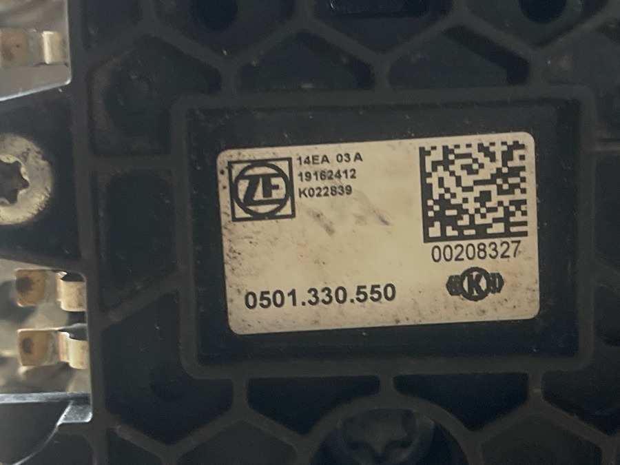 ZF TRAXTON VALVE ECU 0501.330.550 - Pavarų dėžė ir dalys - Sunkvežimis: foto 2 ZF TRAXTON VALVE ECU 0501.330.550 - Pavarų dėžė ir dalys - Sunkvežimis: foto 2