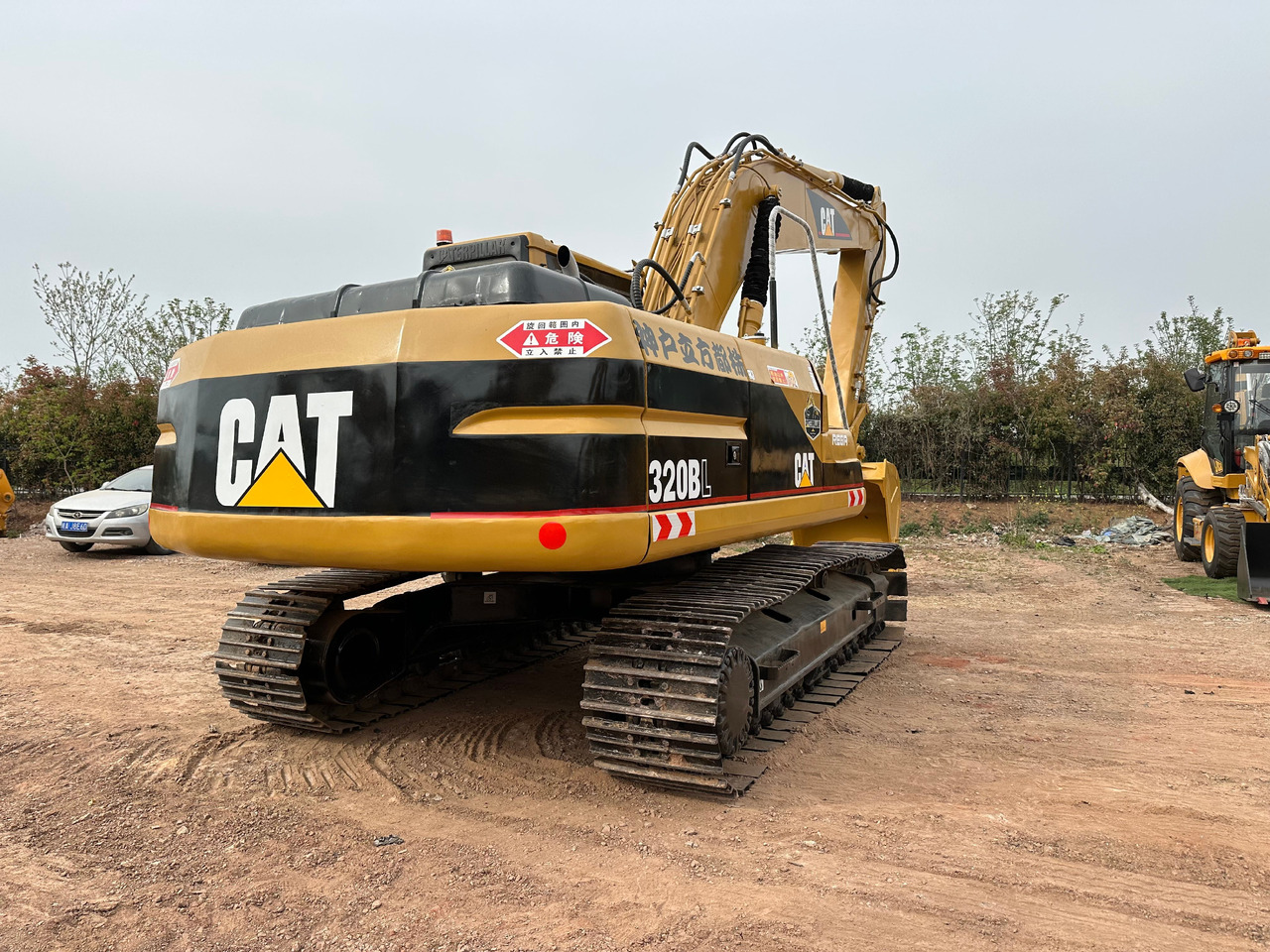 CAT 320BL - Vikšrinis ekskavatorius: foto 3 CAT 320BL - Vikšrinis ekskavatorius: foto 3