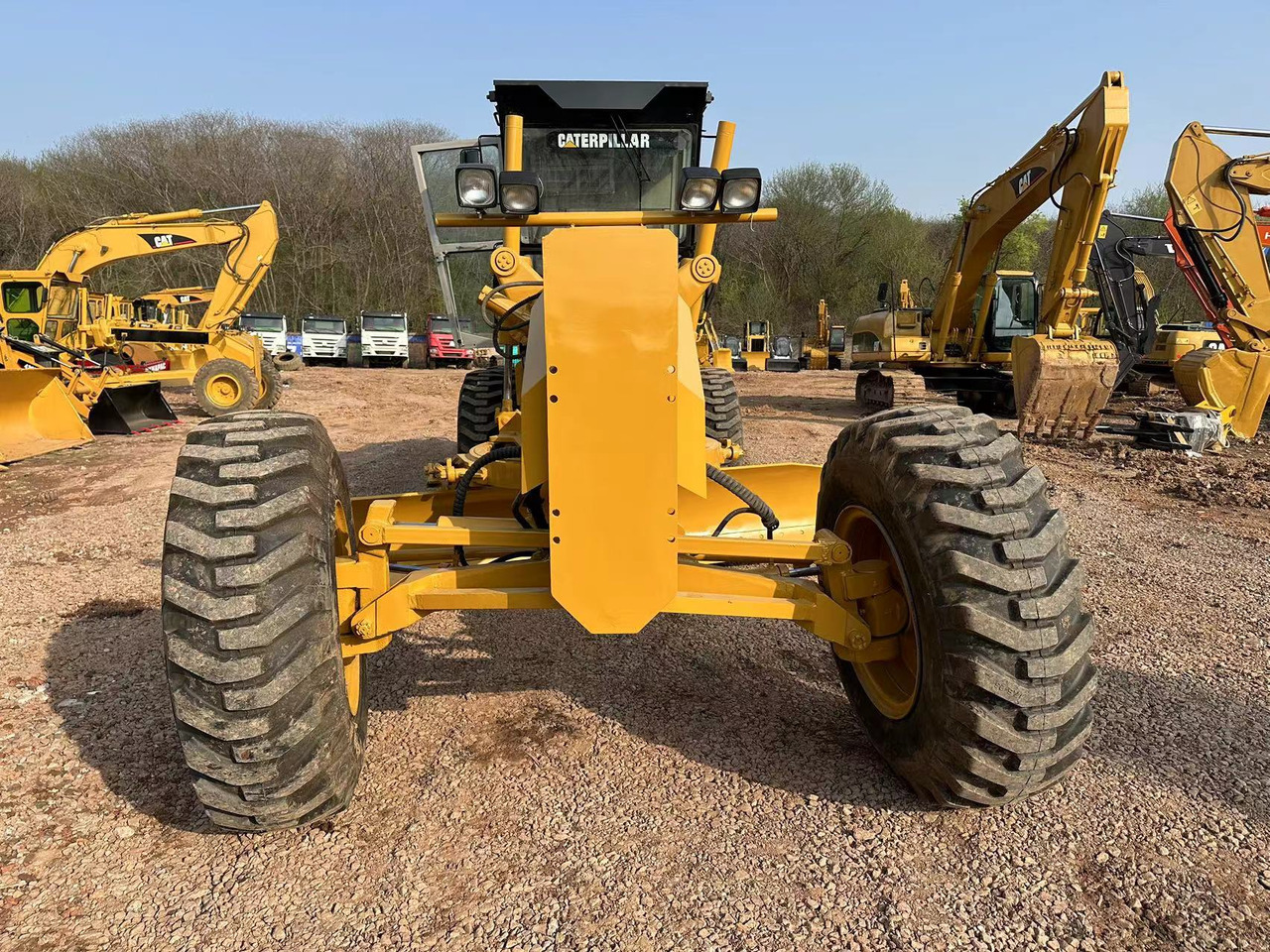 CATERPILLAR 120H motor grader - Greideris: foto 4 CATERPILLAR 120H motor grader - Greideris: foto 4