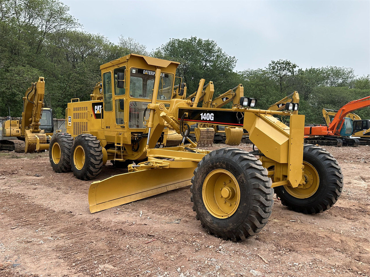 CATERPILLAR 140G - Greideris: foto 1 CATERPILLAR 140G - Greideris: foto 1