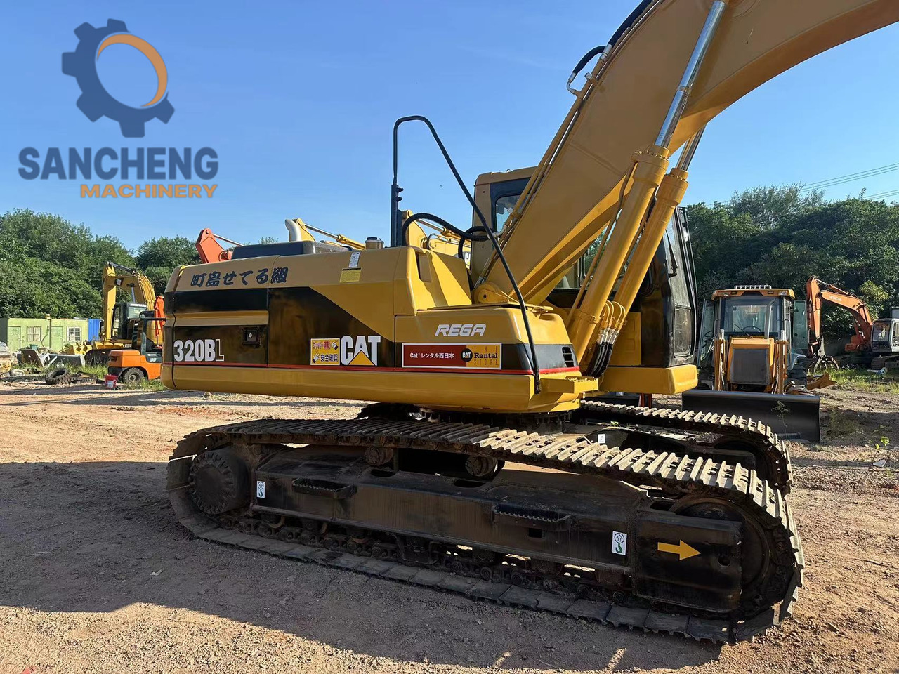 CATERPILLAR 320BL - Vikšrinis ekskavatorius: foto 4 CATERPILLAR 320BL - Vikšrinis ekskavatorius: foto 4