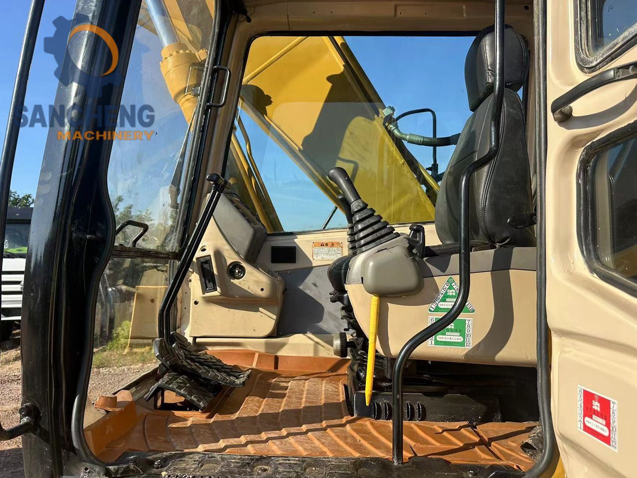 Vikšrinis ekskavatorius CATERPILLAR 320BL: foto 13