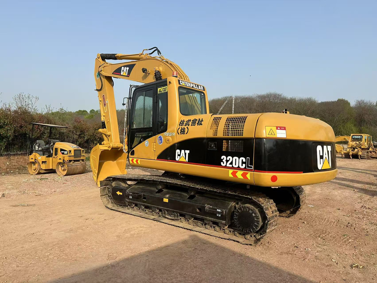 CATERPILLAR 320C - Vikšrinis ekskavatorius: foto 3 CATERPILLAR 320C - Vikšrinis ekskavatorius: foto 3