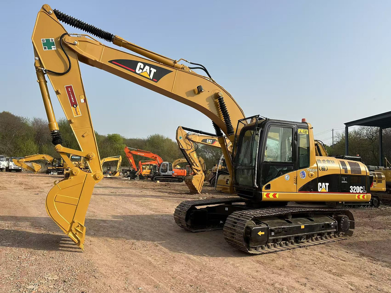CATERPILLAR 320C - Vikšrinis ekskavatorius: foto 4 CATERPILLAR 320C - Vikšrinis ekskavatorius: foto 4